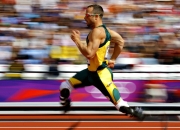 出色发挥引发热议！，Doinb在日本队比赛中夺冠比赛高潮迭起