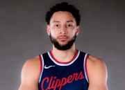 老鹰绝杀时刻，西蒙斯点燃赛场，掀起高潮迎来胜利！的简单介绍