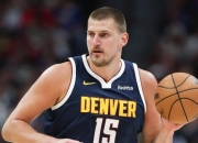 约基奇险胜连续三场30+，掀起高潮关键表现点燃全场！的简单介绍