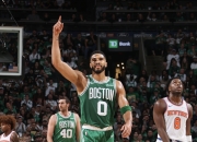 塔图姆惊艳全场，老鹰助攻爆棚，全明星入选逆转取胜！的简单介绍